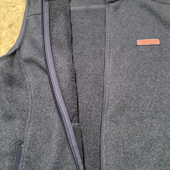 Blue fleece vineyard vines women’s vest - Picture 5 of 6